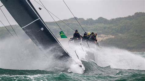 Caro wins Fastnet, yacht sinks and four dismasted in .